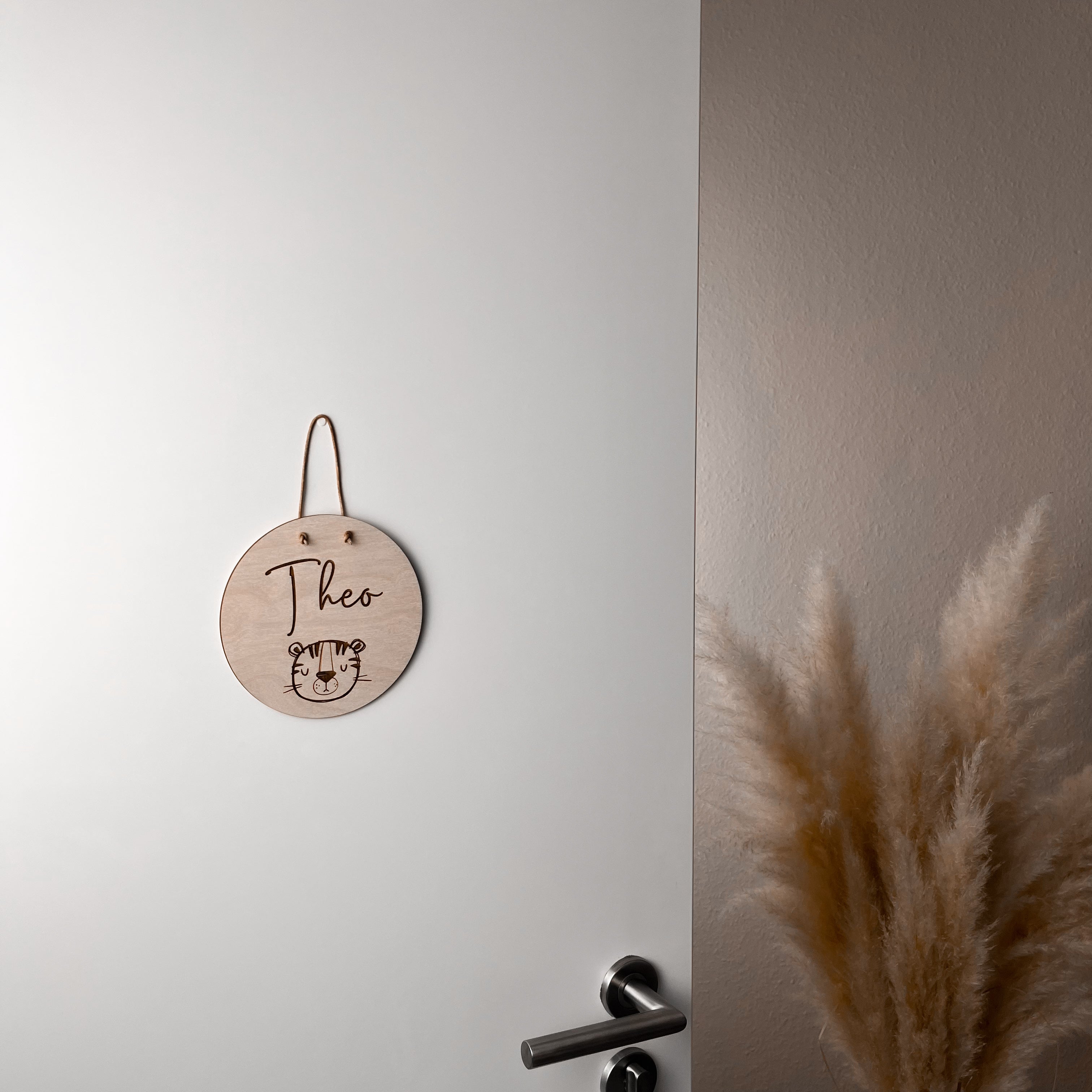 Personalisierbares Türschild aus Holz – Namensschild für Kinderzimmer – Handgefertigte Wanddeko mit Wunschname