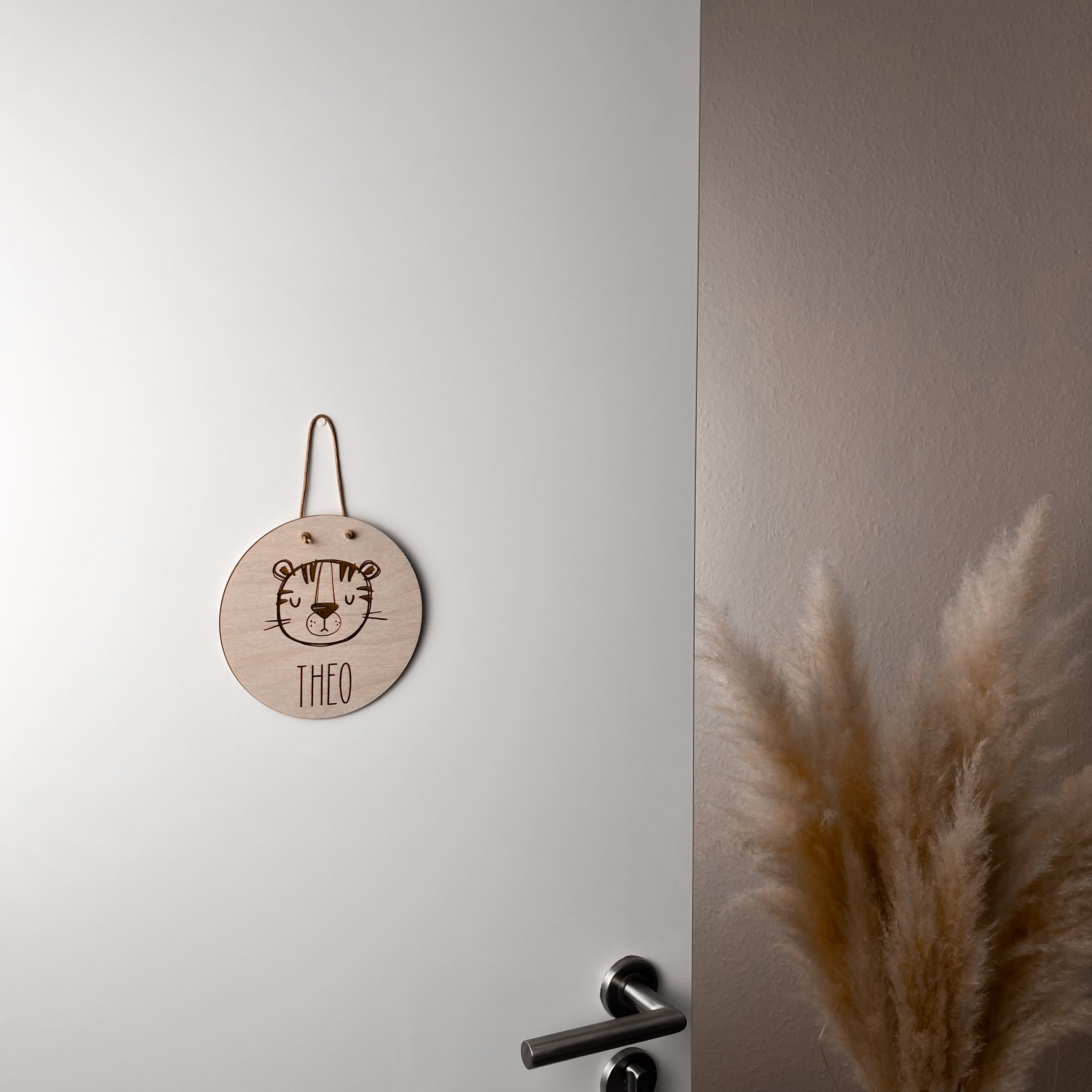 Personalisierbares Türschild aus Holz – Namensschild für Kinderzimmer – Handgefertigte Wanddeko mit Wunschname
