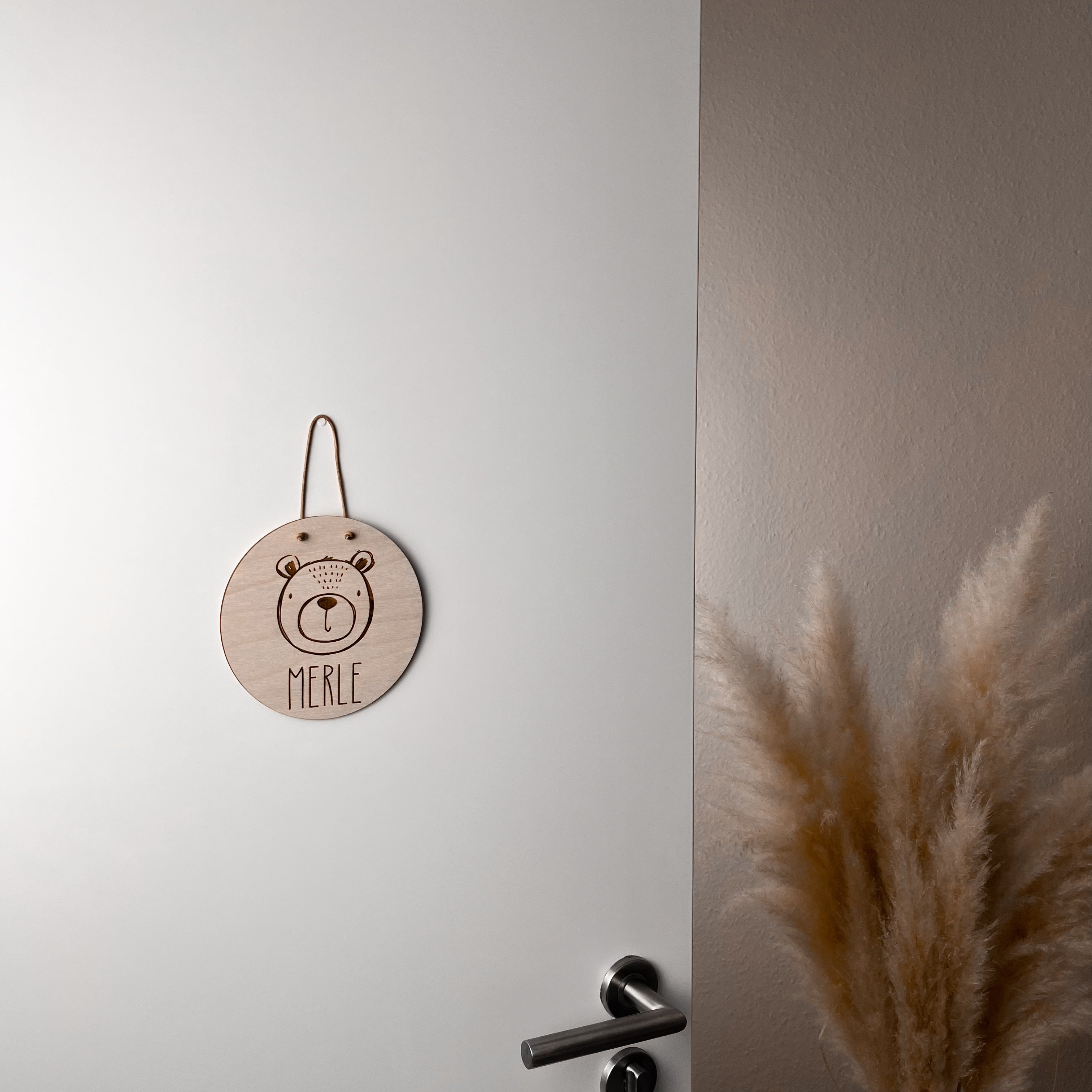 Personalisierbares Türschild aus Holz – Namensschild für Kinderzimmer – Handgefertigte Wanddeko mit Wunschname