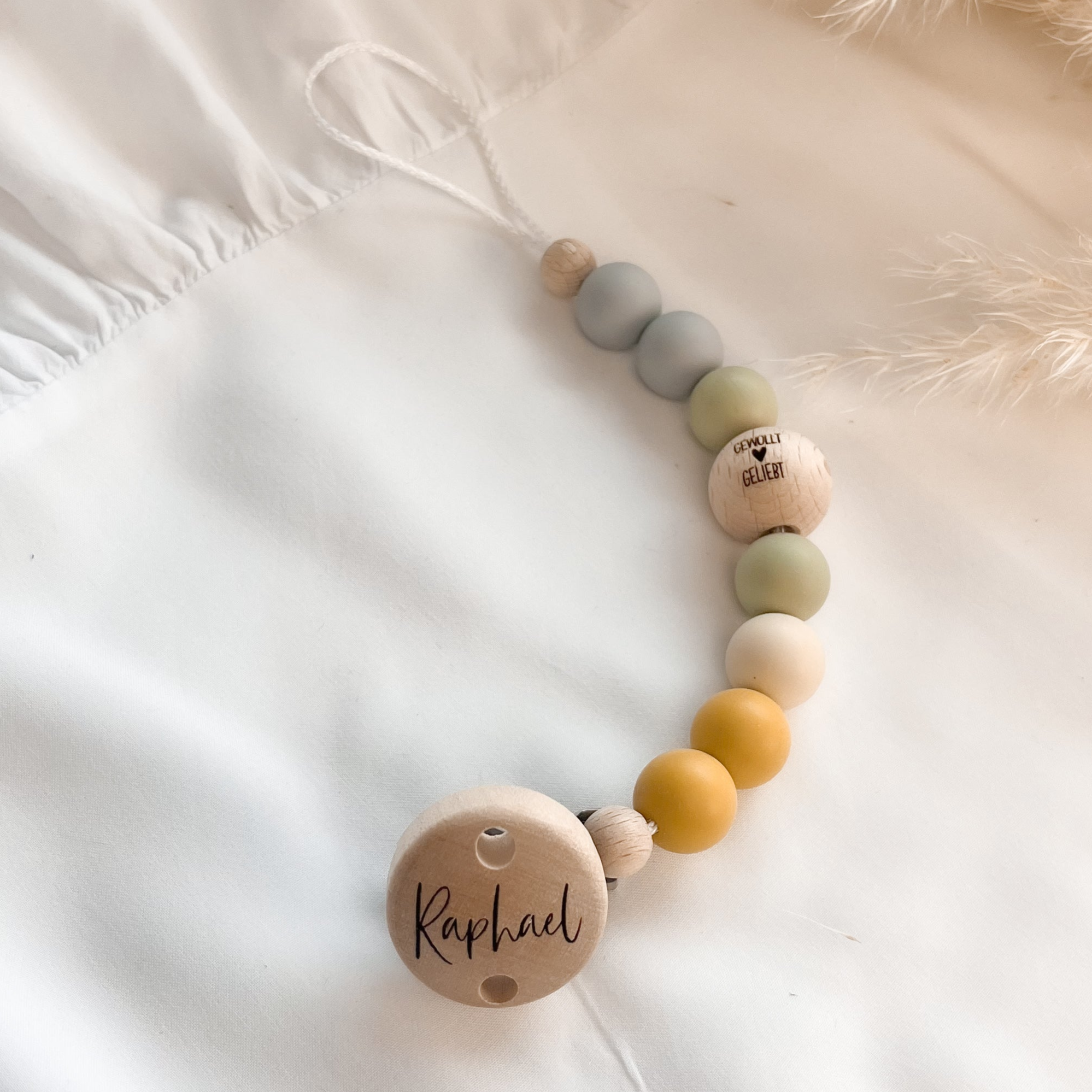 Personalisierte Schnullerkette mit Namen – Handgefertigter Schnullerhalter aus Holz und Silikon – Individuelles Babygeschenk >MATS<