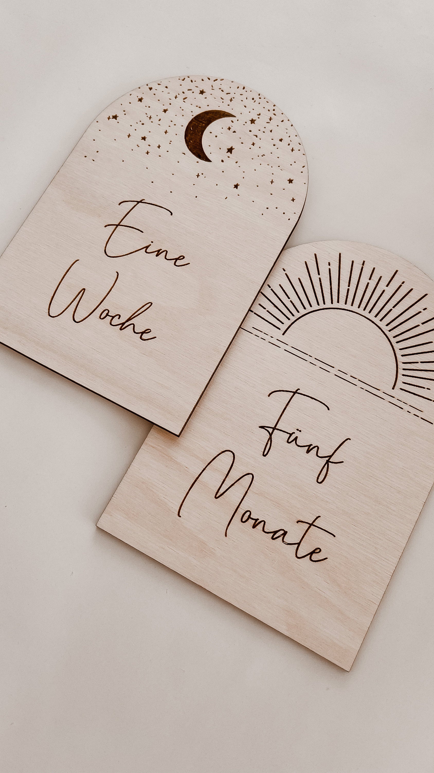 Geburtstafel >HALLO WELT< aus Holz >BOHO<