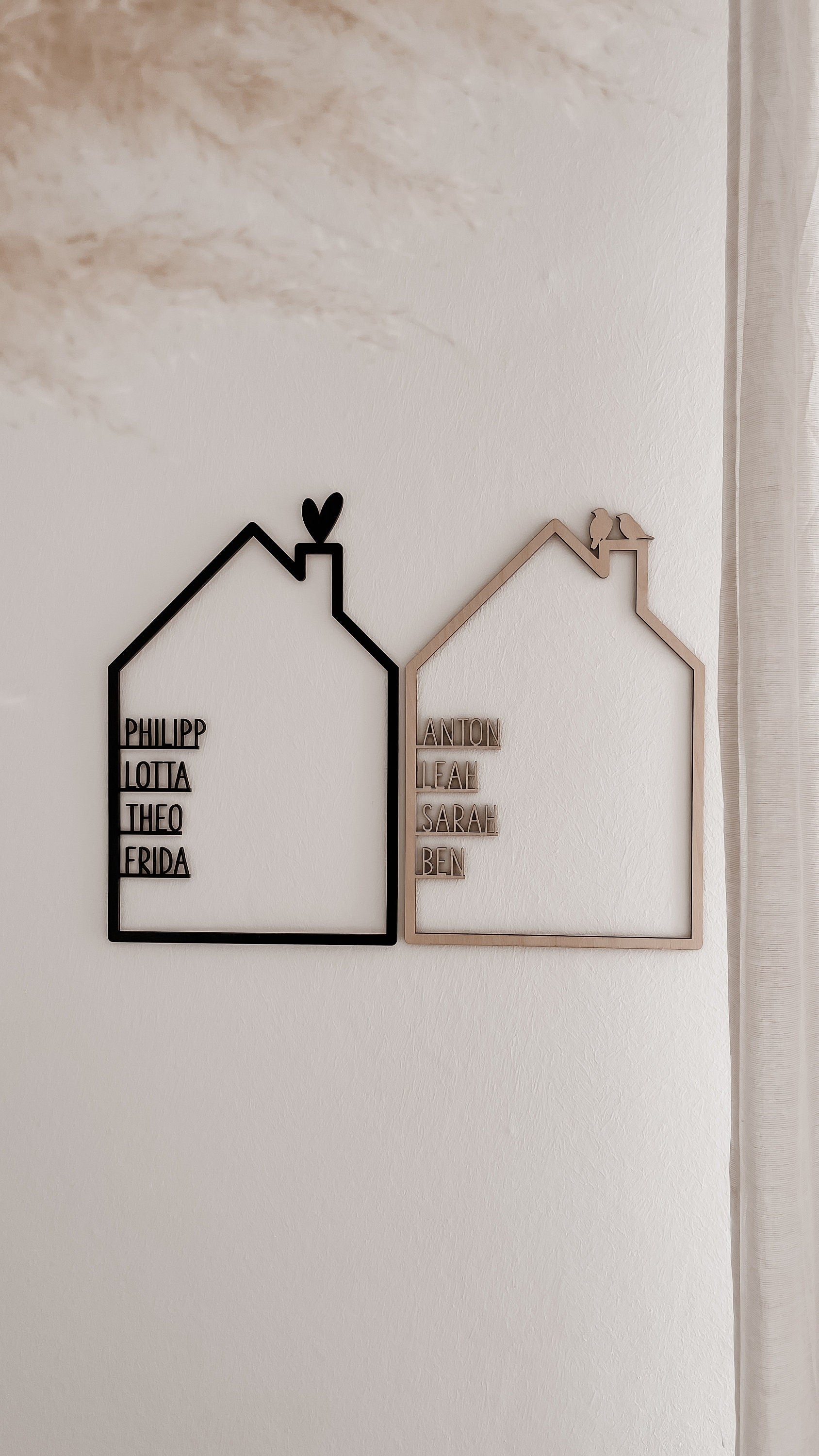 Holzhaus mit Namen | Familienschild personalisiert | Geschenk Einweihung | Geschenk Hochzeit