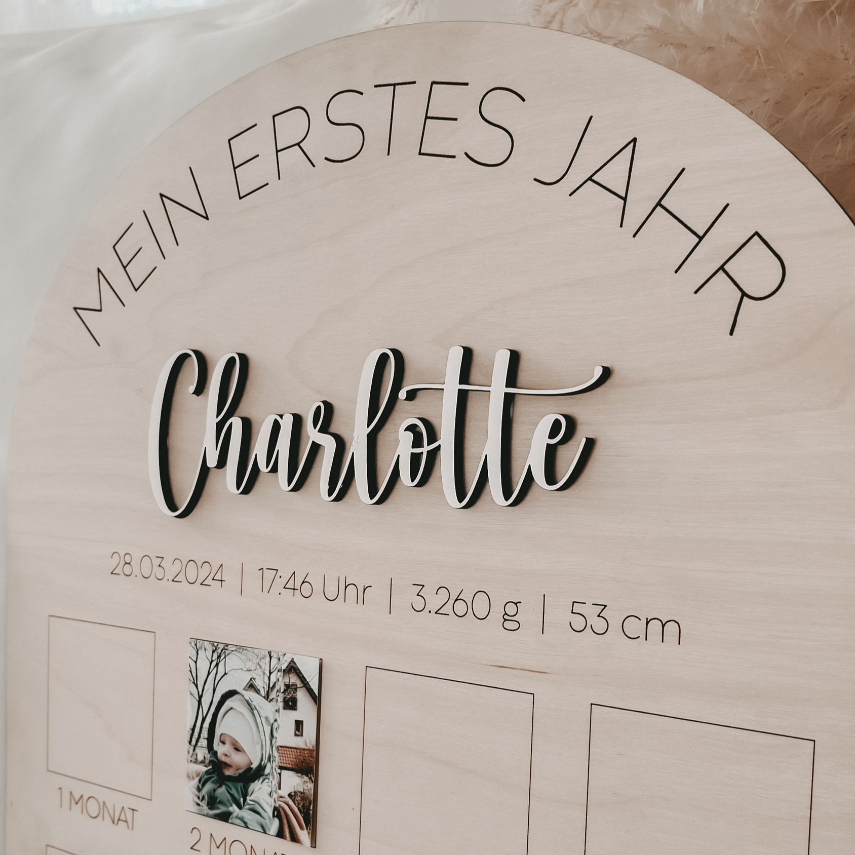 Personalisierte Meilensteintafel aus Birkenholz – DIY Fotowand für die ersten 12 Monate