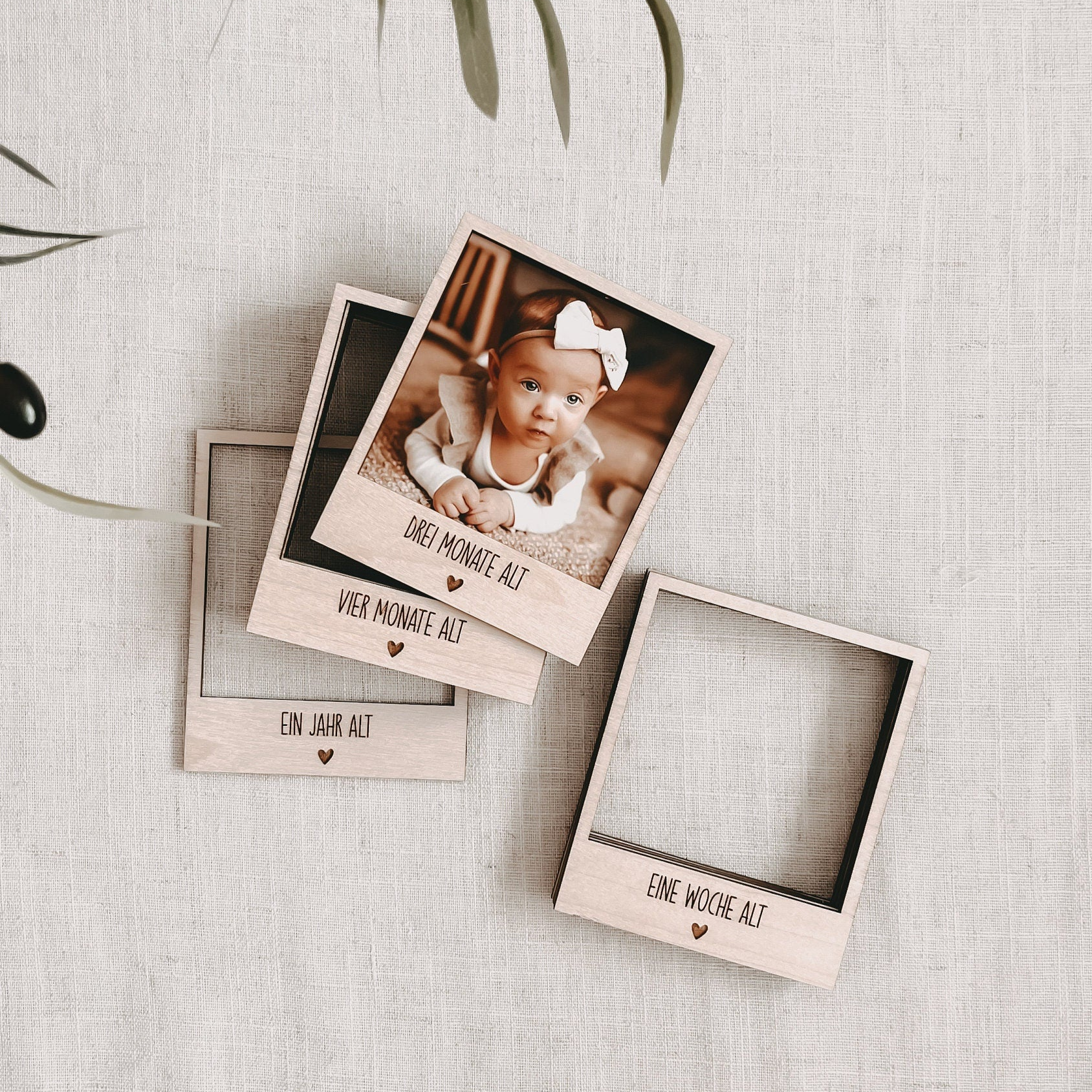 Personalisierte Meilensteinkarten aus Holz im Polaroid-Stil – Handgefertigte Erinnerungsrahmen für Babys erstes Jahr