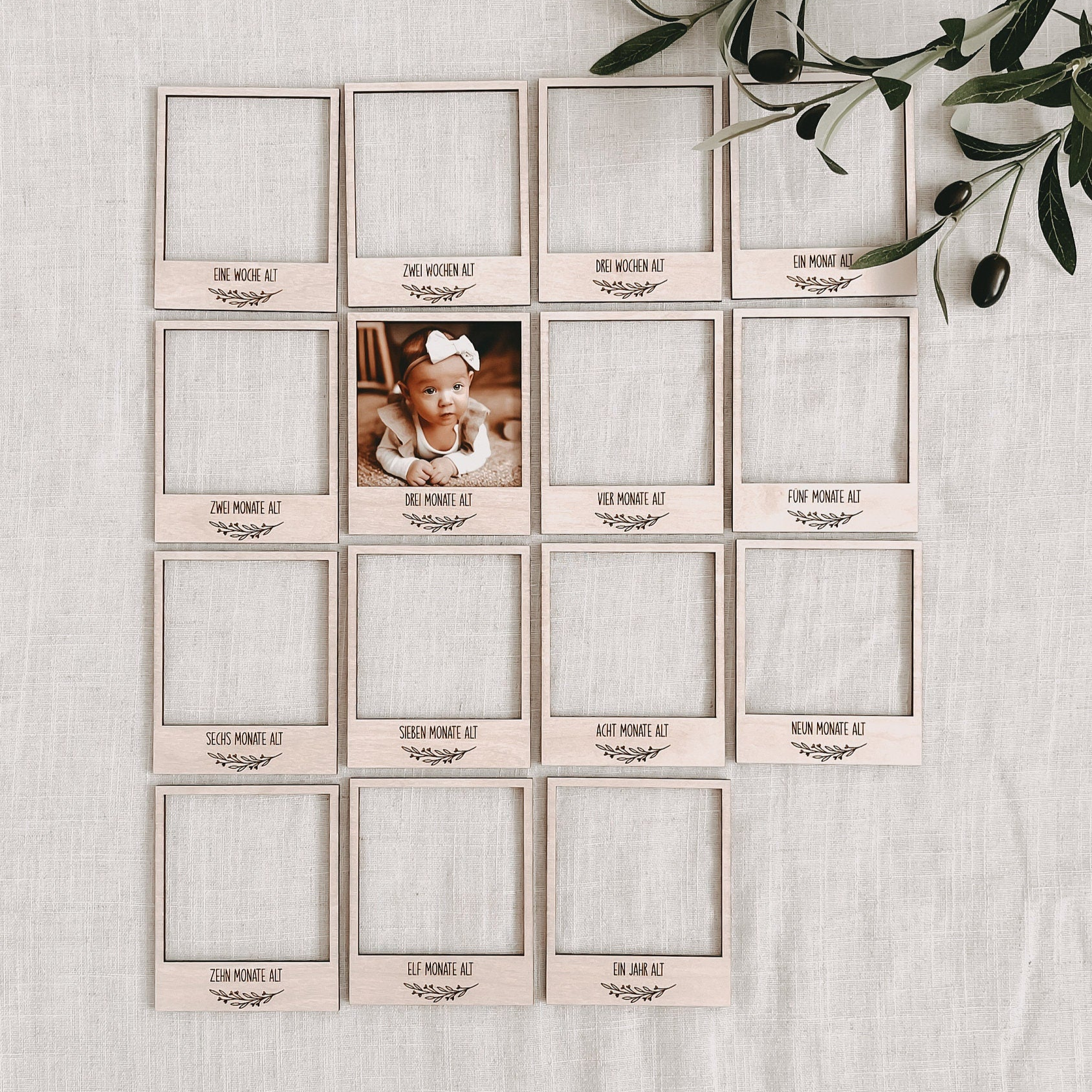 Personalisierte Meilensteinkarten aus Holz im Polaroid-Stil – Handgefertigte Erinnerungsrahmen für Babys erstes Jahr