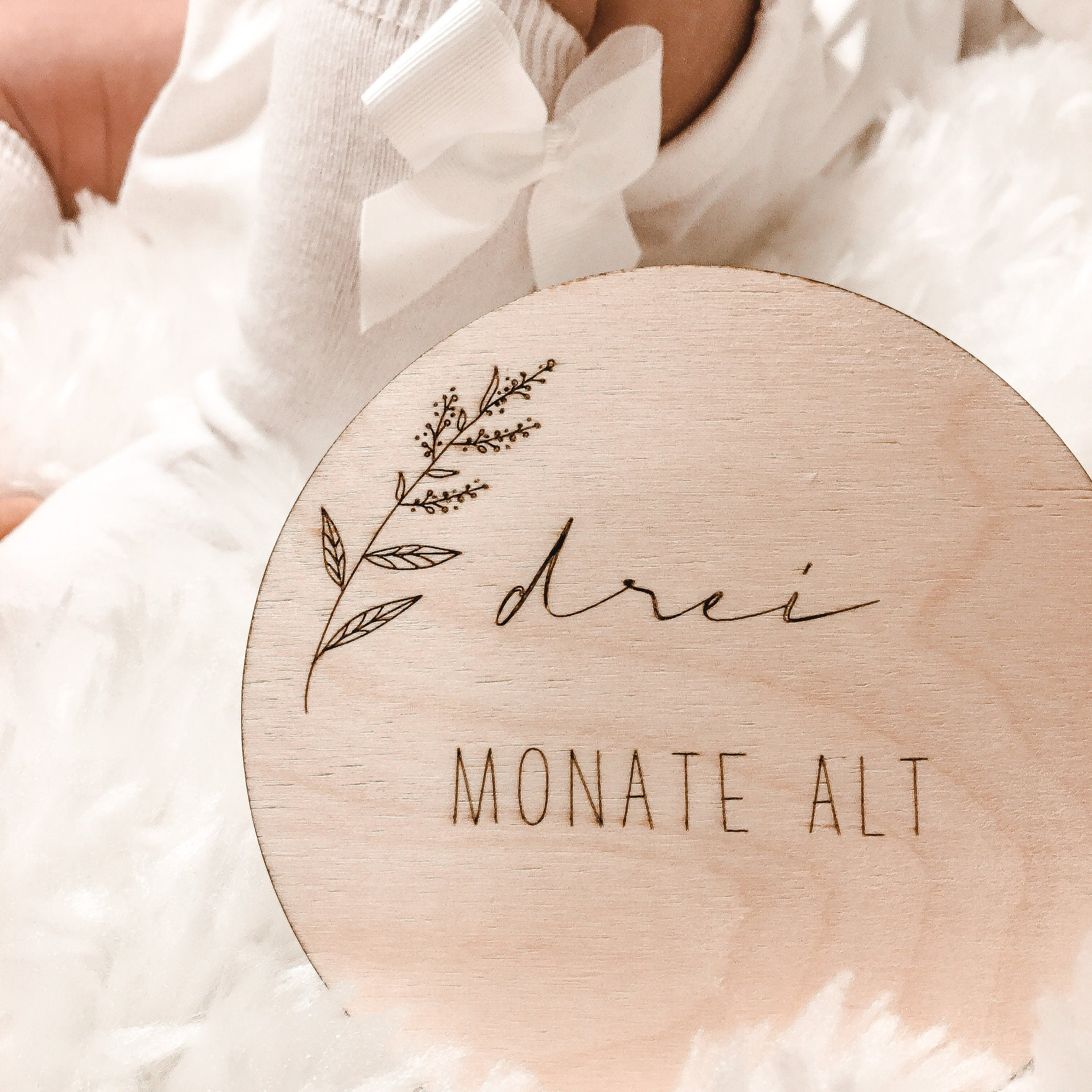 Meilensteinkarten aus Holz – 16-teiliges Set zur Babyentwicklung >GLÜCKLICHES ERSTES JAHR<