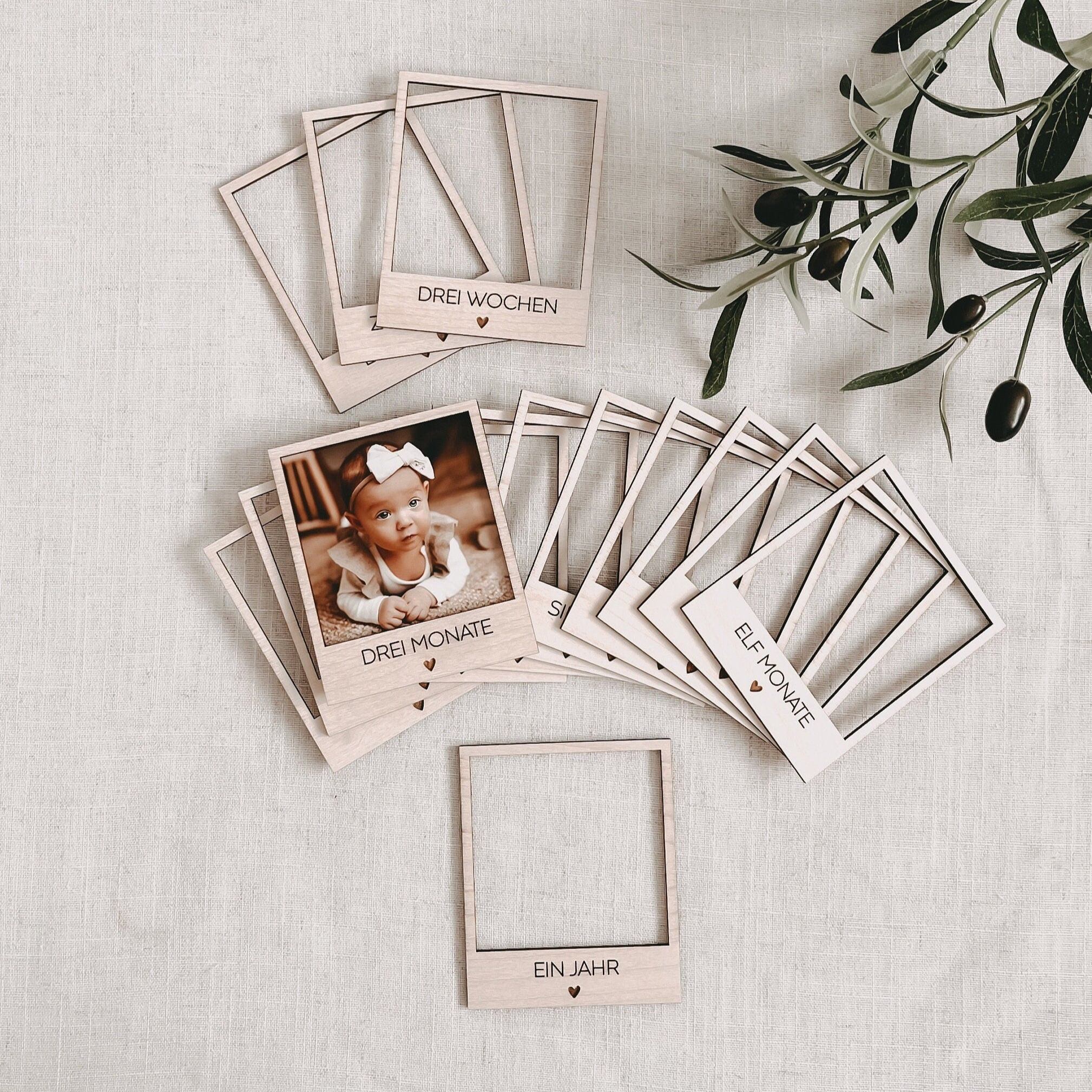 Personalisierte Meilensteinkarten aus Holz im Polaroid-Stil – Handgefertigte Erinnerungsrahmen für Babys erstes Jahr